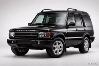 Land Rover Discovery in Santorini Black